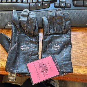 Harley-Davidson Black Leather Gloves with Pink Stitching